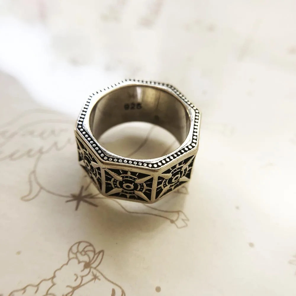Vintage Compass Black Ring