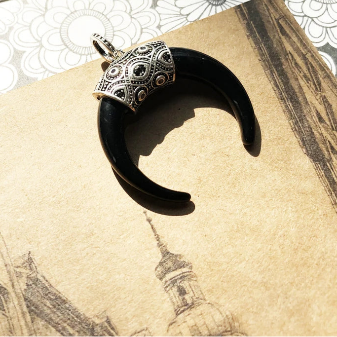 Maori Tiger Tooth Pendant 925 Silver