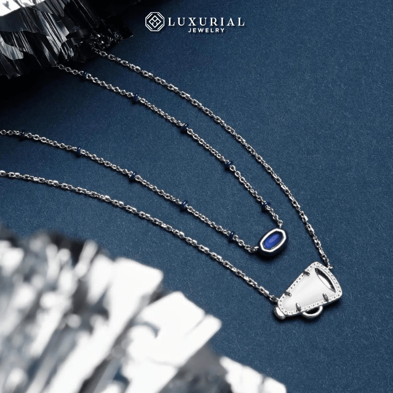 Kendra Scott Cheer Pendant Necklace in White Mother-of-Pear