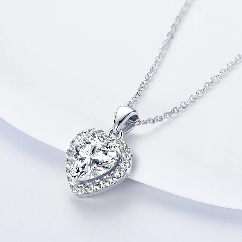 Eternal Glow Heart Pendant 2CT Moissanite Necklace