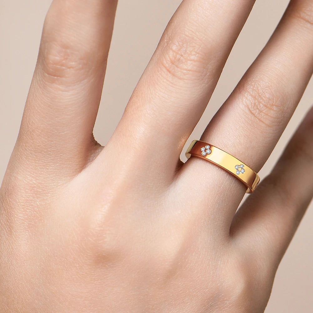 Moissanite Flower Band Ring