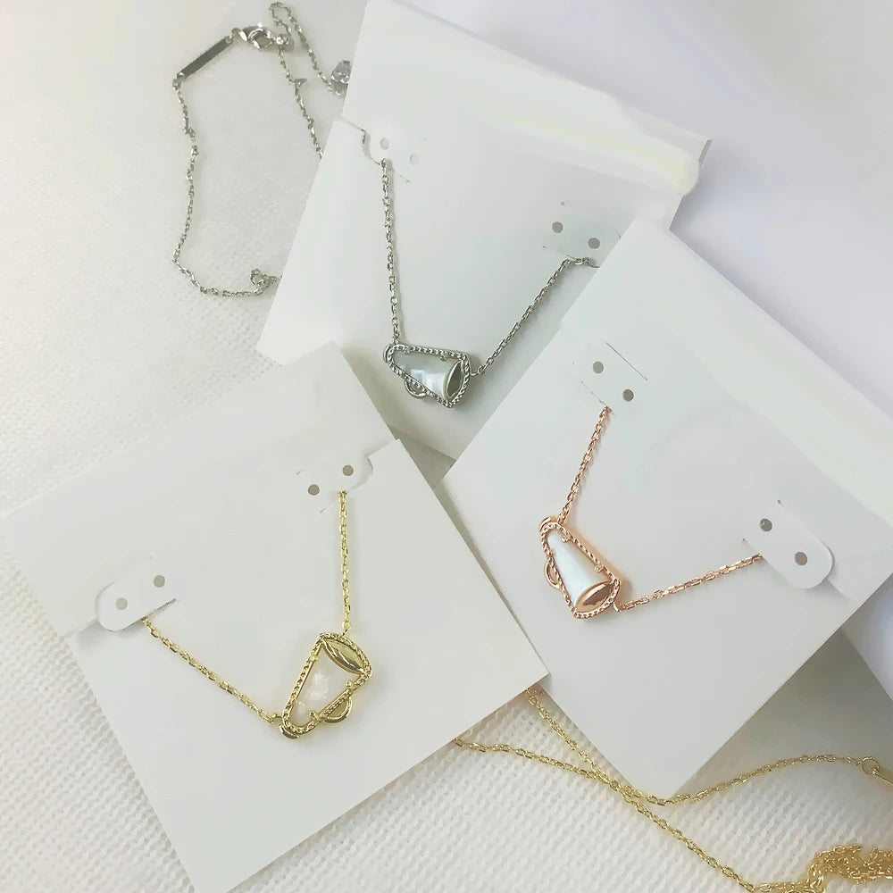 Kendra Scott Cheer Pendant Necklace in White Mother-of-Pear