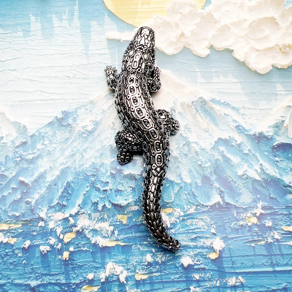 Crocodile Pendant Silver Black Stones
