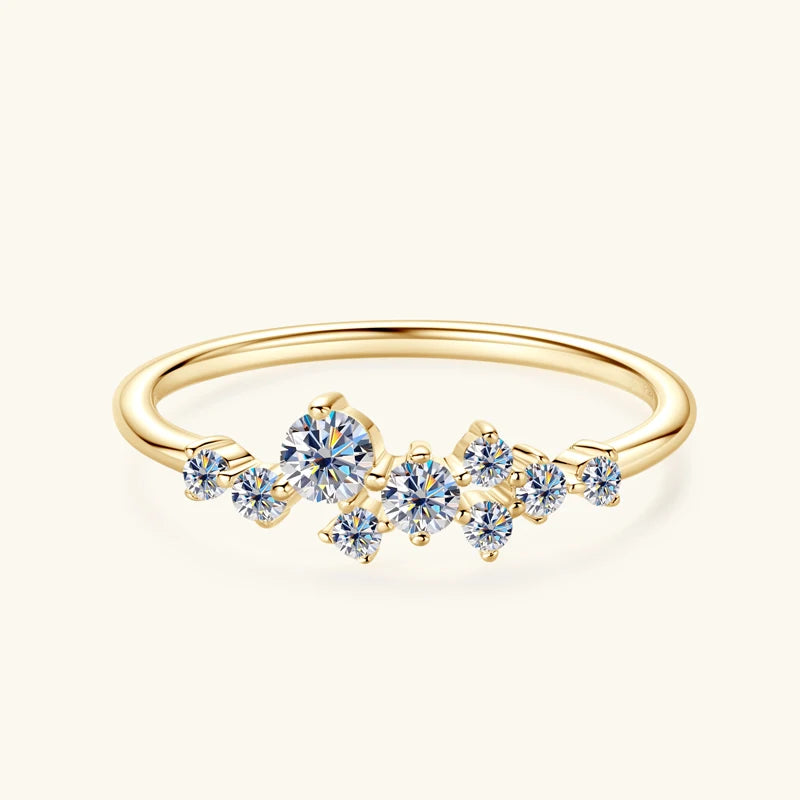 LUMINOUS CHARM MOISSANITE RING
