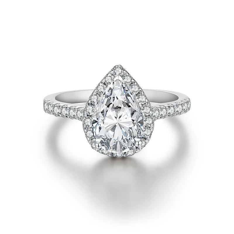 Pear Cut 2.0CT D Color VVS1 Moissanite Engagement Ring for Women.