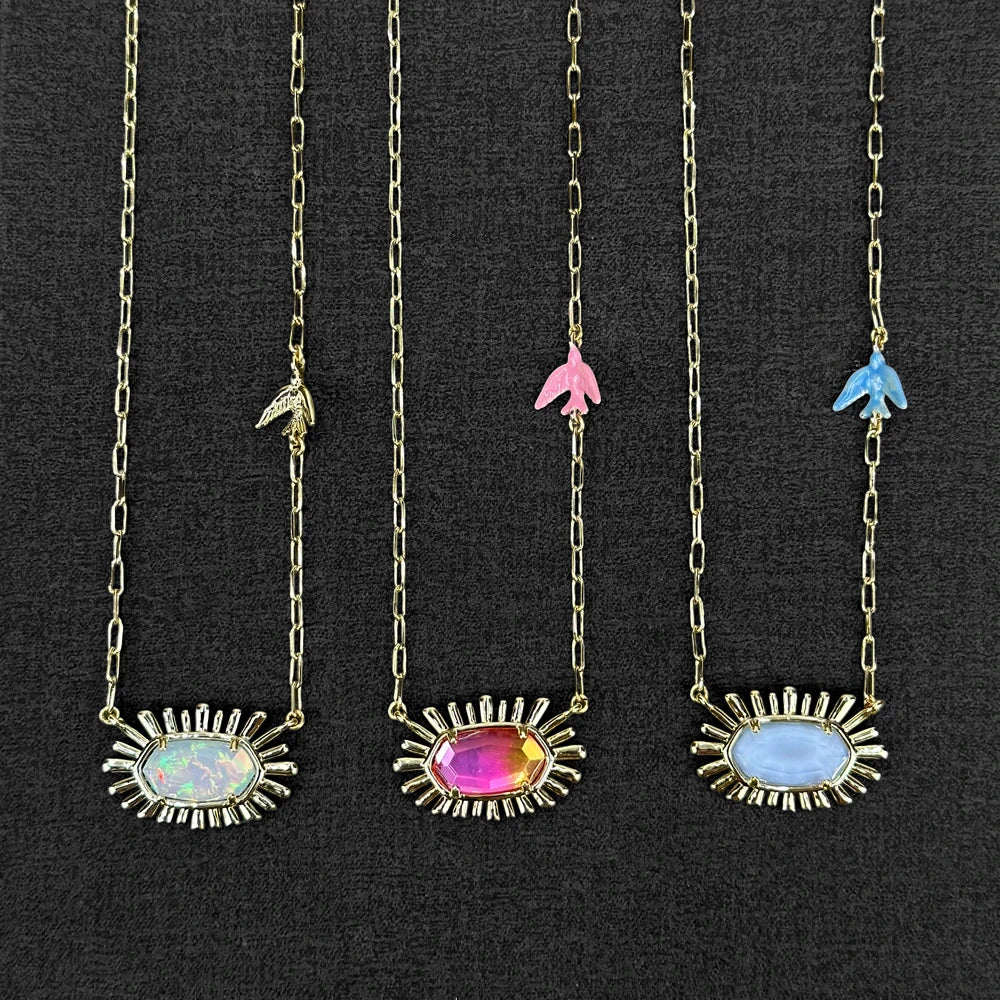 Elisa Bird Gold-Plated Short Pendant Necklace- Kendra Scott