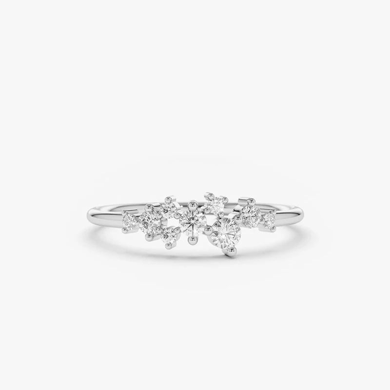 LUMINOUS CHARM MOISSANITE RING