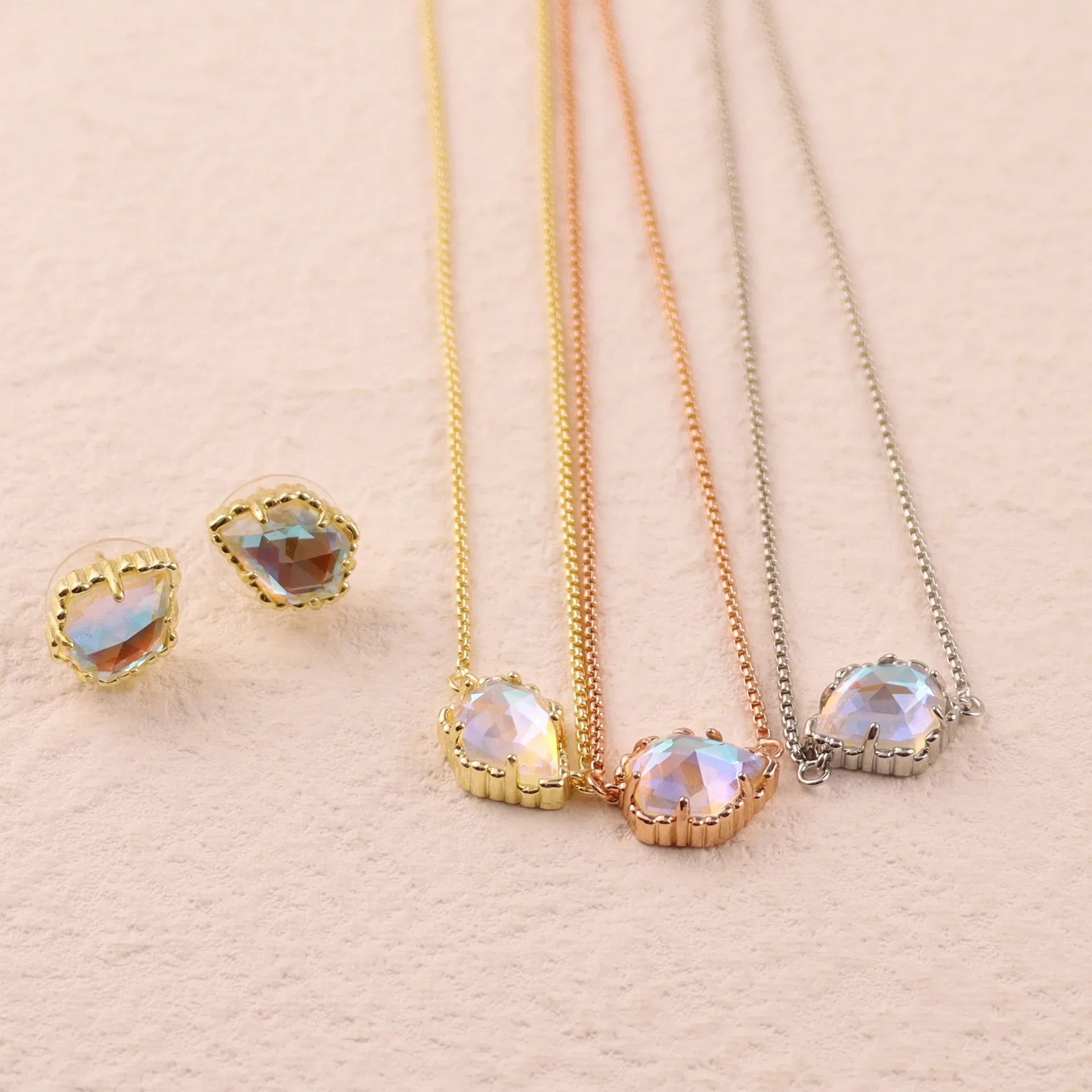 Tessa Pendant Necklace & Earrings Kendra Scott Set