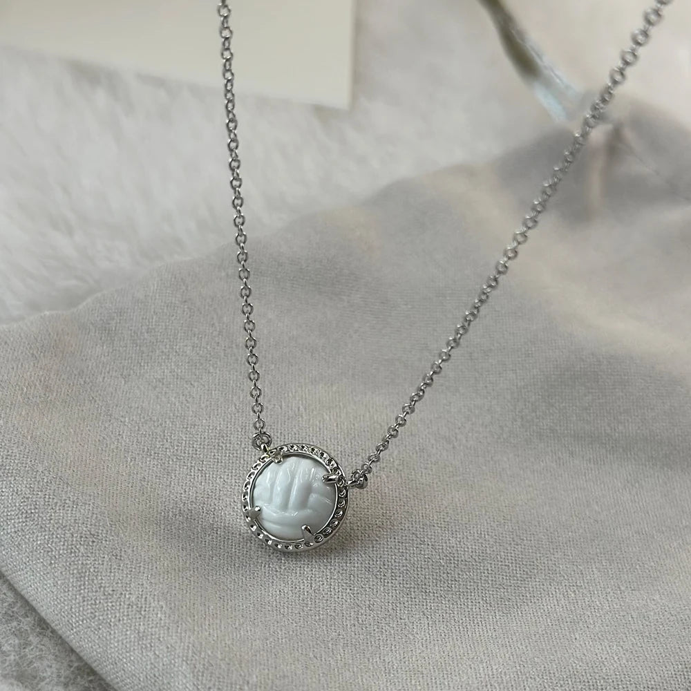 Kendra Scott Volleyball Short Pendant Necklace