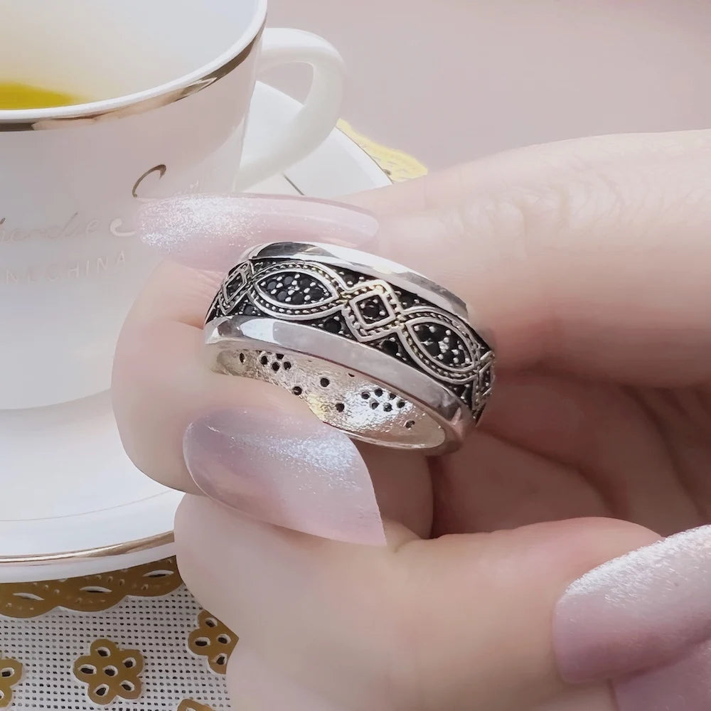 Gold Love Knot Wave Ring