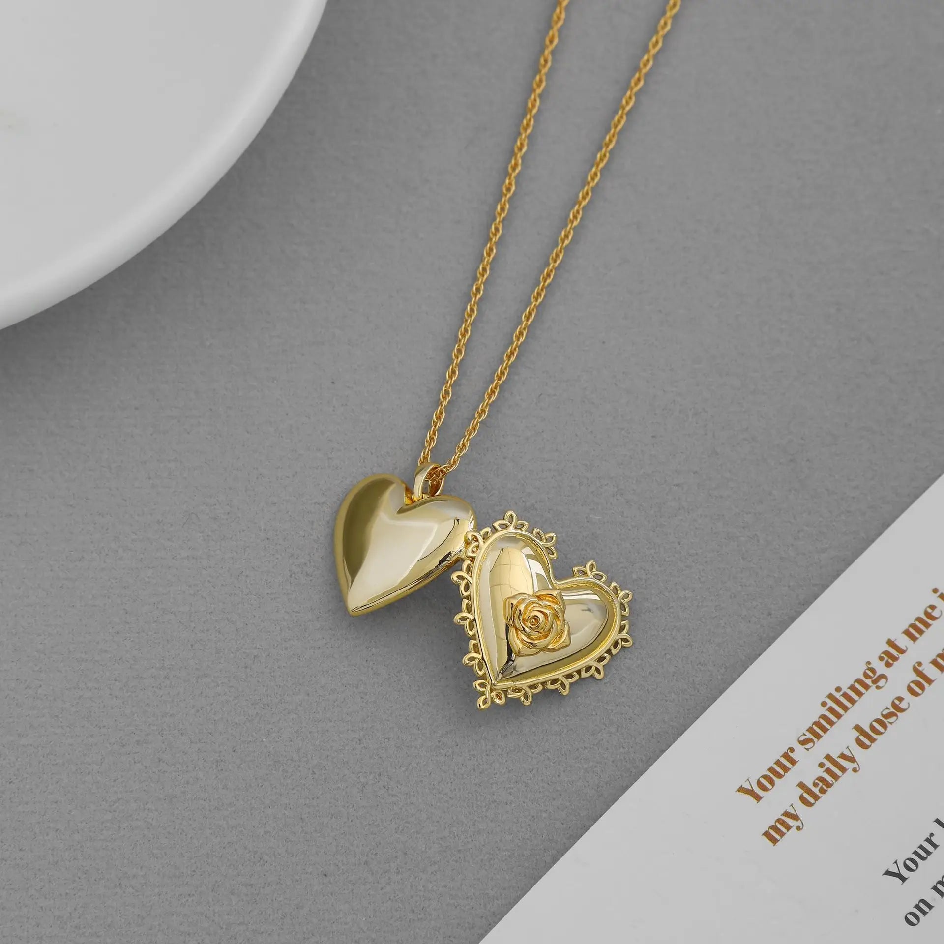 Kendra Scott Gold Lock & Rose Pendant Necklace – Love Clavicle Chain, Trendy Romantic