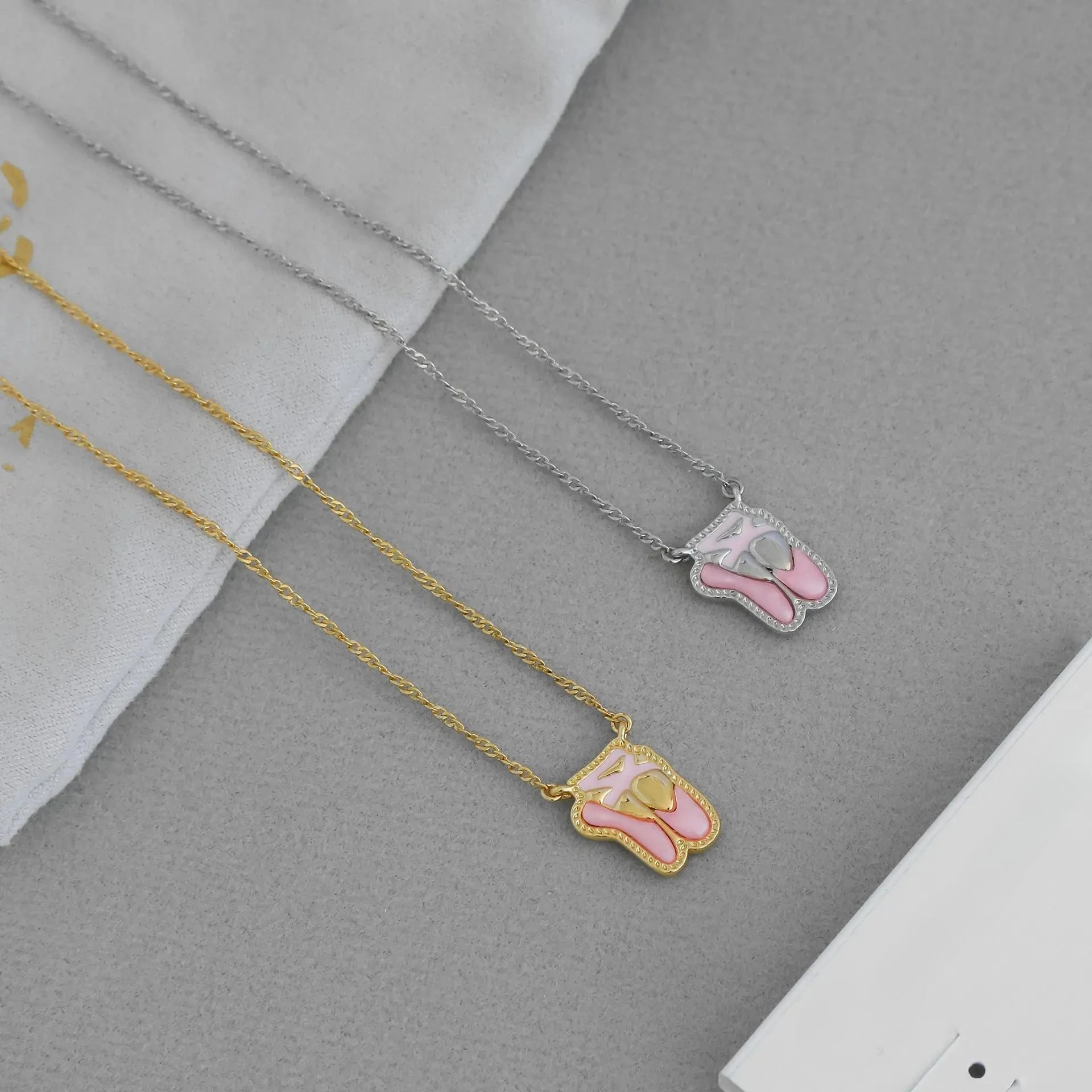 Ballet Shoes Pendant Necklace – Gold-Plated Kendra Scott