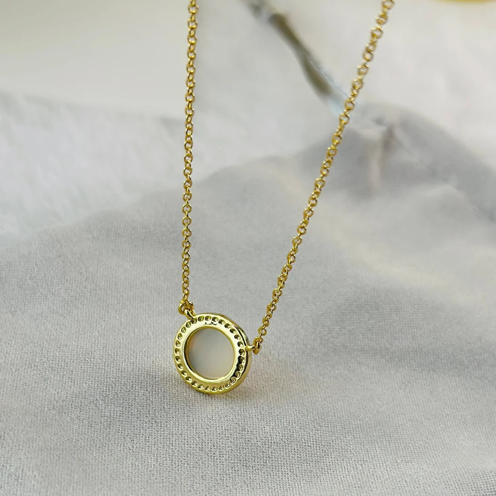 Kendra Scott Tennis Short Pendant Necklace in Chartreuse