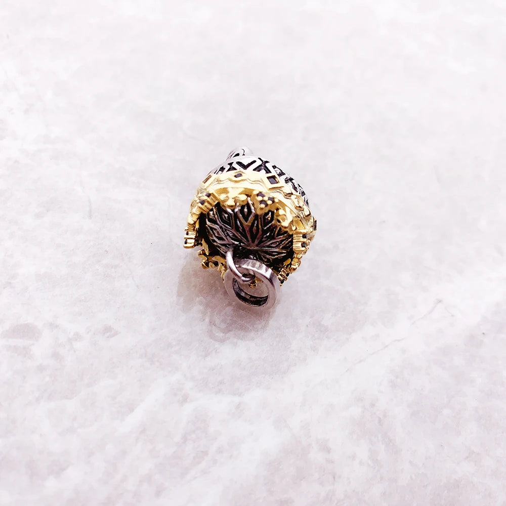 Vintage Skull Crown Pendant