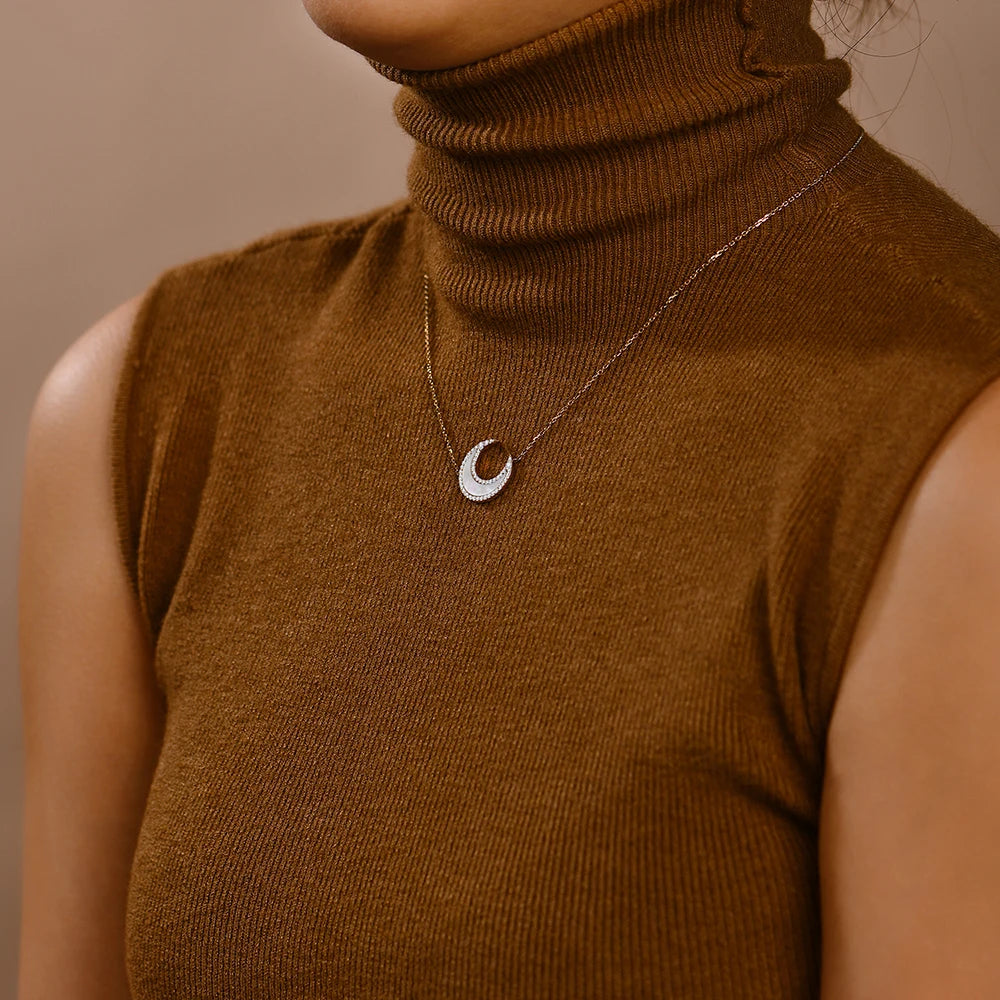 Luxury Moon Moissanite Necklace