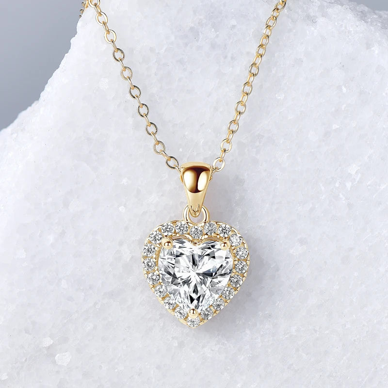Eternal Glow Heart Pendant 2CT Moissanite Necklace