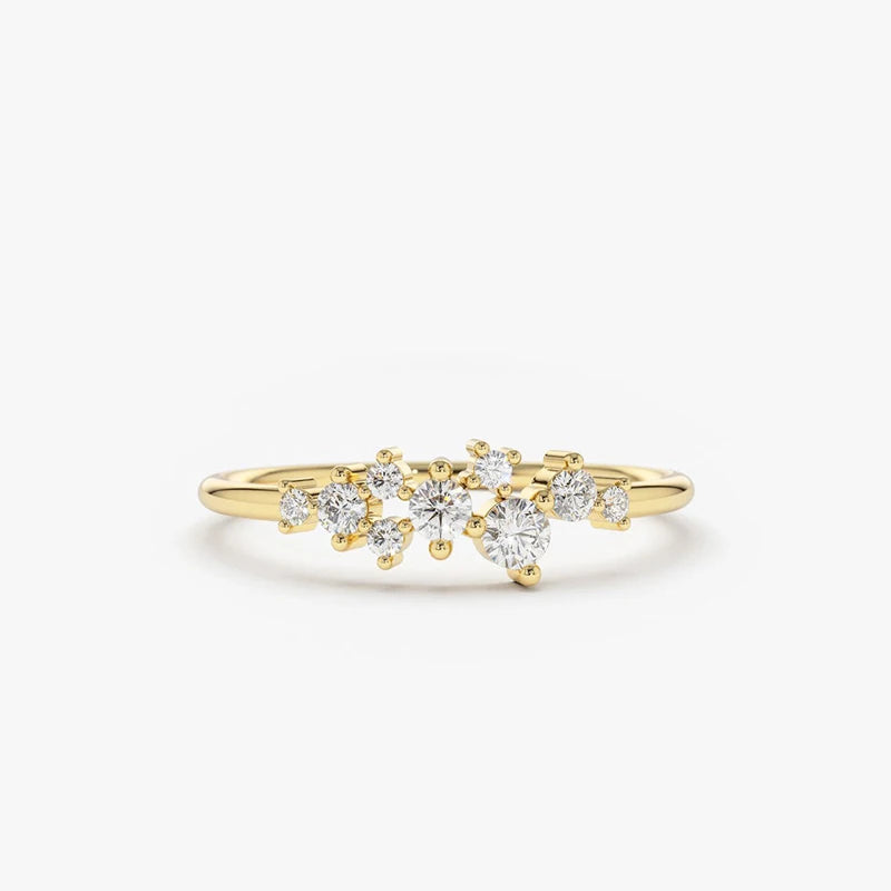LUMINOUS CHARM MOISSANITE RING