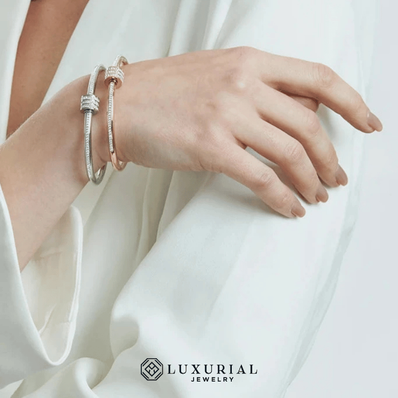 Luxury bracelet for Women