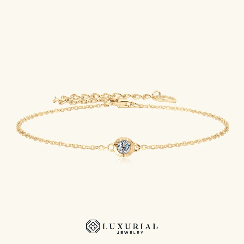 Radiant Round 0.1CT Moissanite Bracelet
