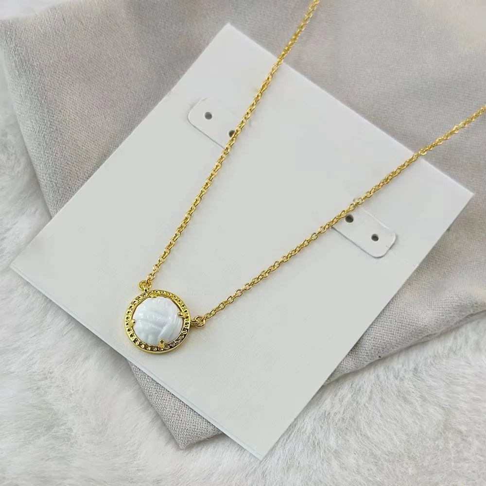 Kendra Scott Volleyball Short Pendant Necklace