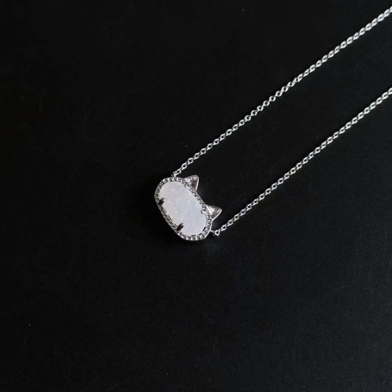 Kendra Scott Elisa Cat Pendant Necklace