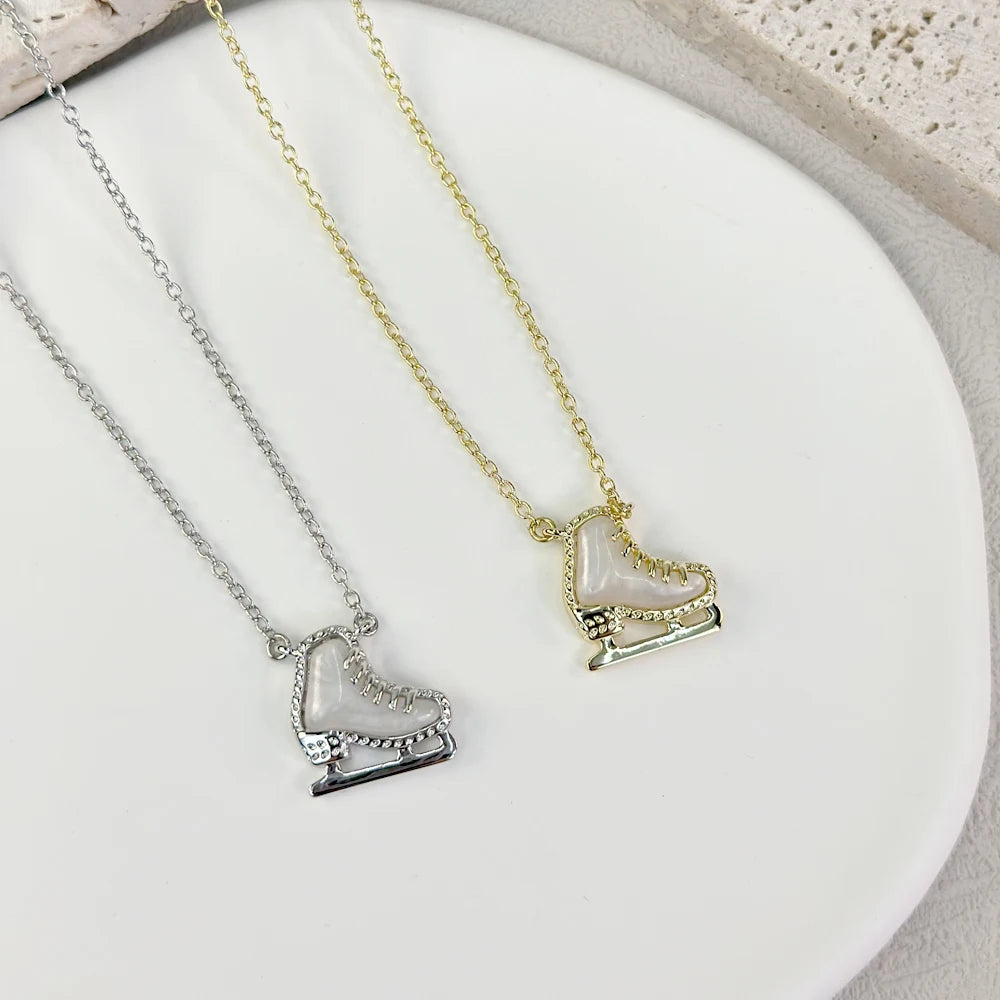 Ice Skate Pendant Necklace – 14K Gold Kendra Scott