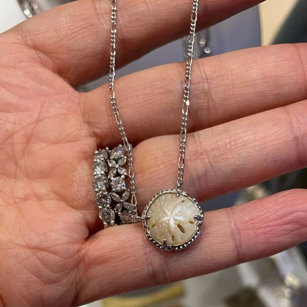 Sand Dollar Gold Short Pendant Necklace Kendra Scott