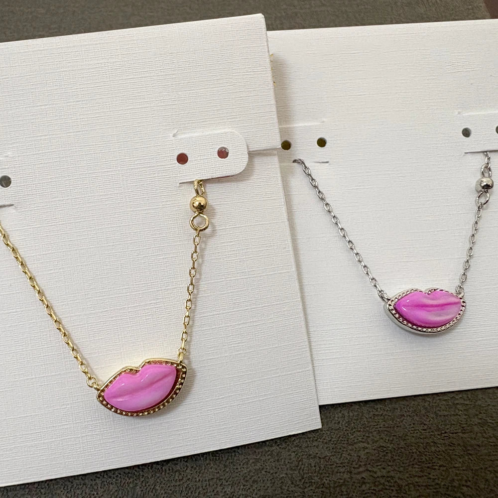 Kendra Scott Pink Lips Pendant Necklace – Trendy