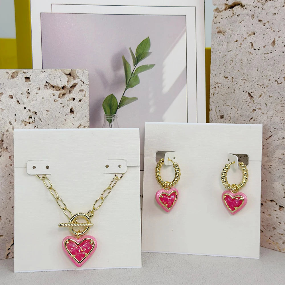 Ari Heart Necklace & Earrings Set – Gold Enamel Frame with Ivory Mother-of-Pearl- Kendra Scott