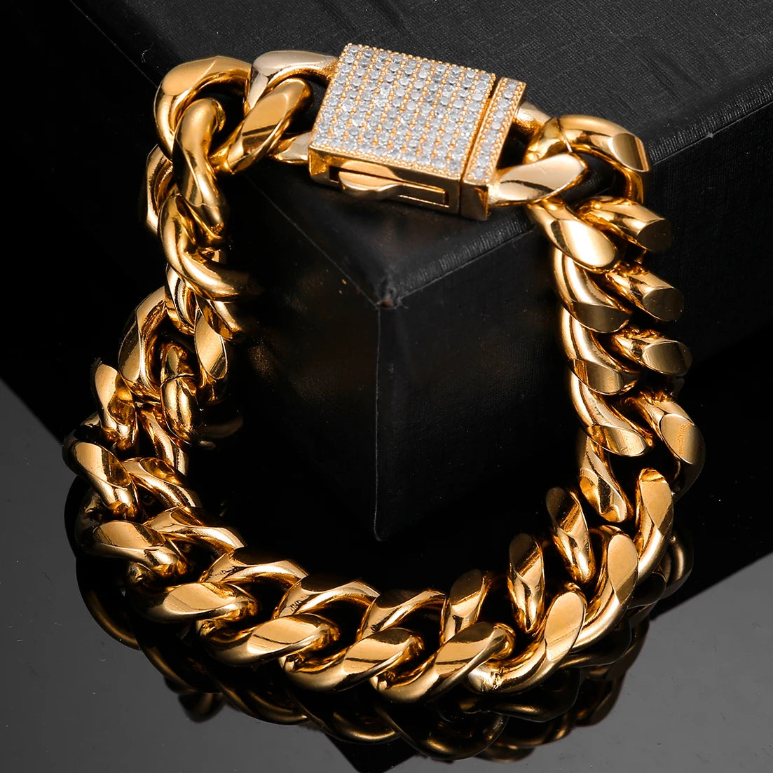 Goma Bracelet - Crystal Buckle Jewelry for Men