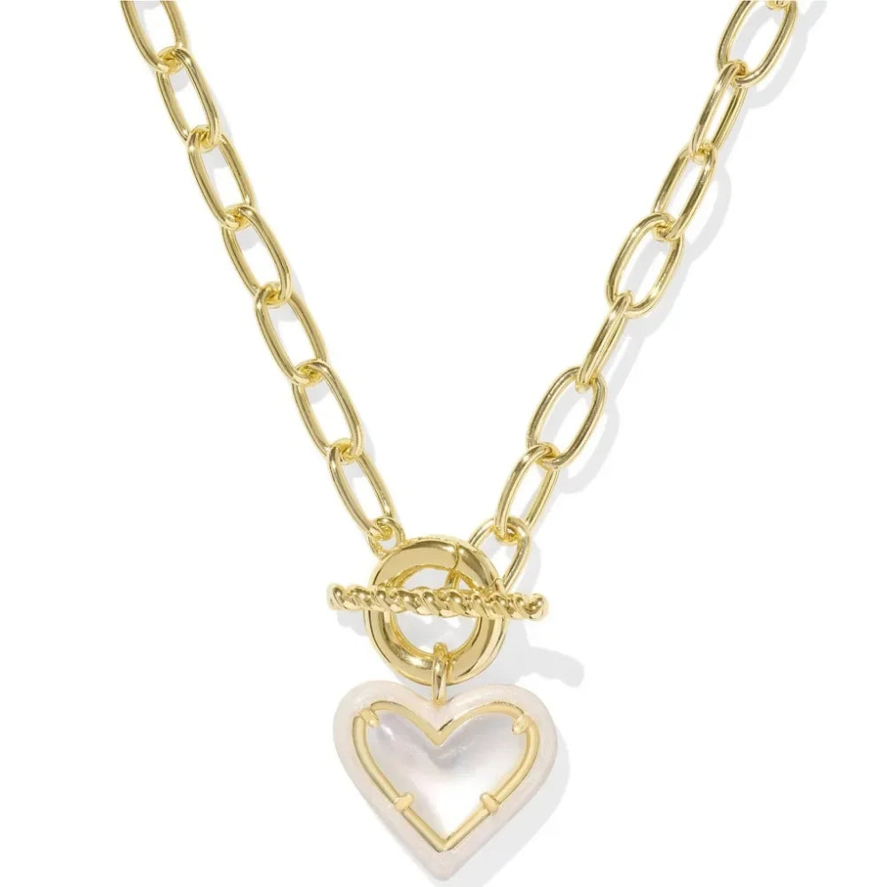 Ari Heart Necklace & Earrings Set – Gold Enamel Frame with Ivory Mother-of-Pearl- Kendra Scott