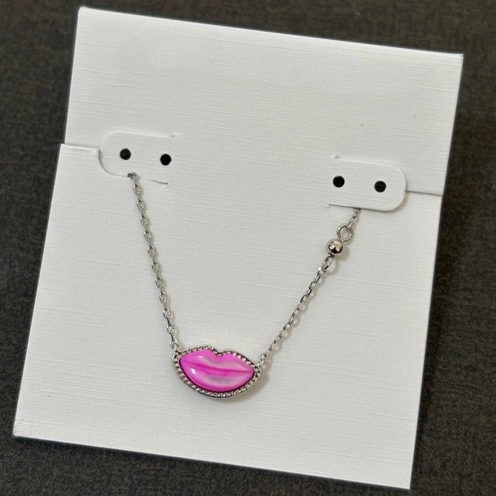 Kendra Scott Pink Lips Pendant Necklace – Trendy