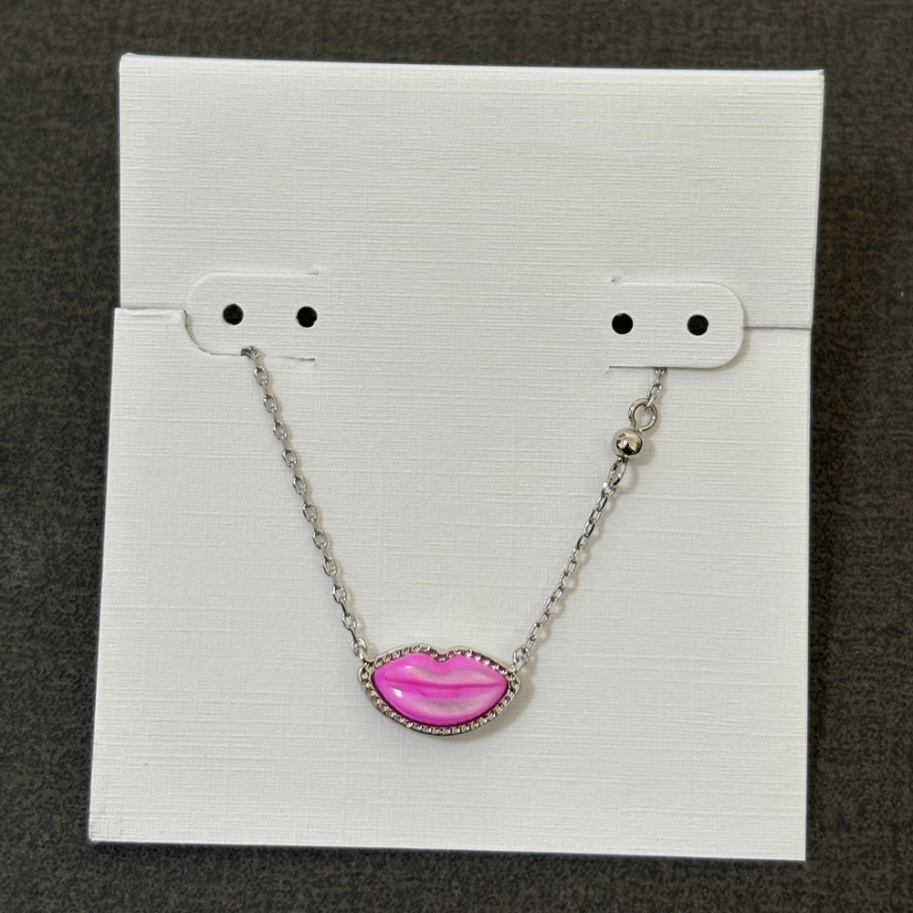 Kendra Scott Pink Lips Pendant Necklace – Trendy