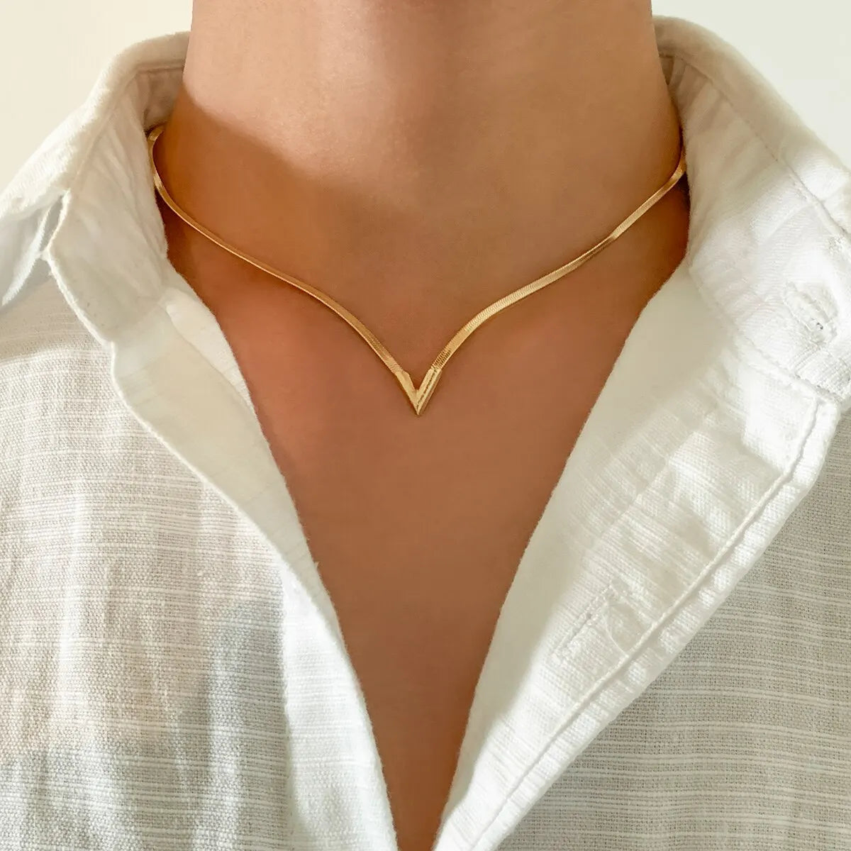 Gold-Plated Chain Necklace for Women | Geometric Coin Pendant